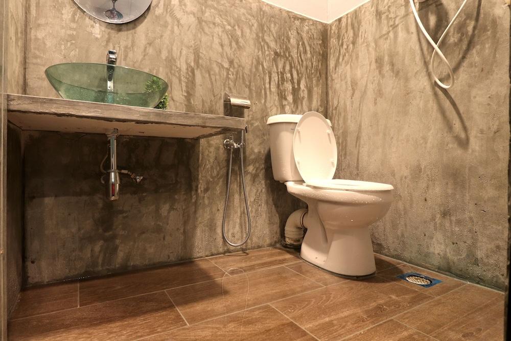 Casa Le Rock - Bathroom