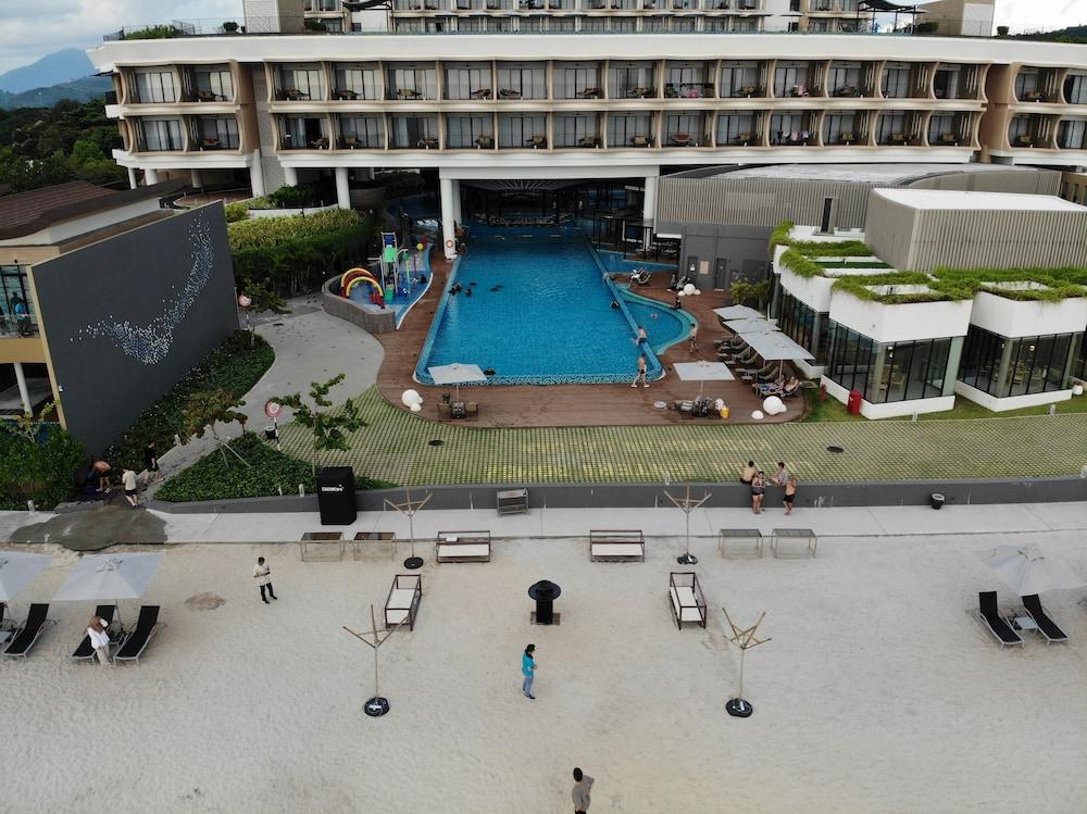 PARKROYAL Langkawi Resort - Beach