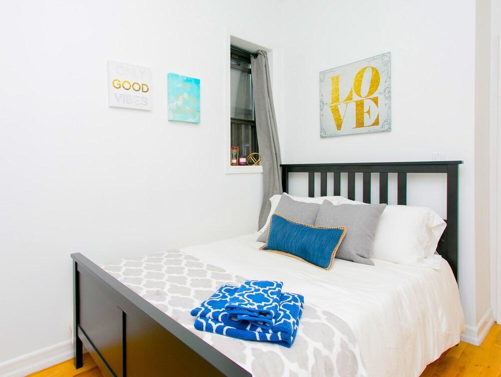 NY010 2 Bedroom Apartment By Senstay - Room