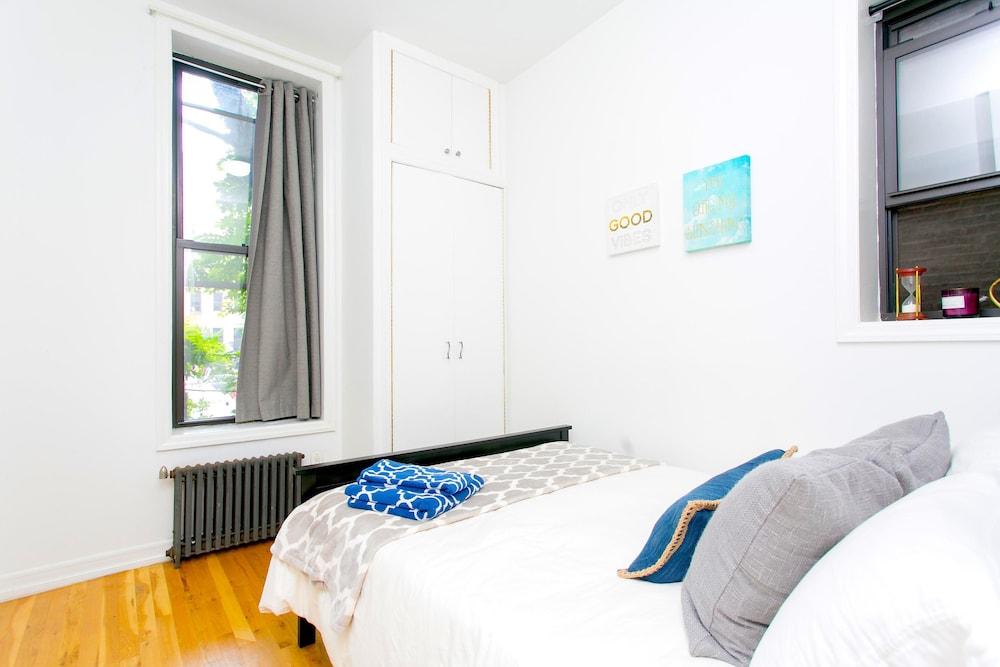 NY010 2 Bedroom Apartment By Senstay - Room