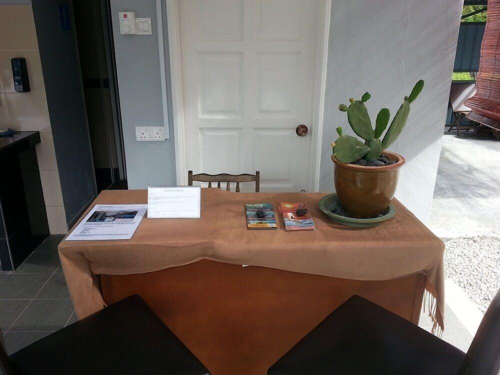 Cactus Inn - Reception