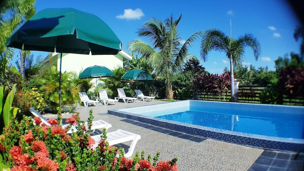 Casa Cenang Resort Tok Bidin Langkawi - Outdoor Pool