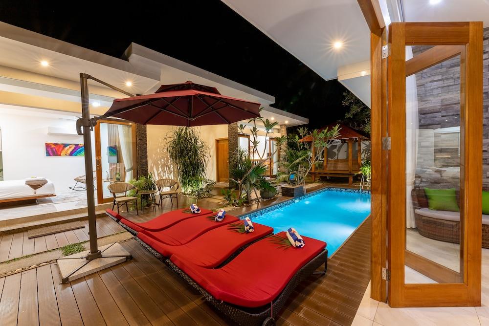 Maneh Villa - Indoor/Outdoor Pool