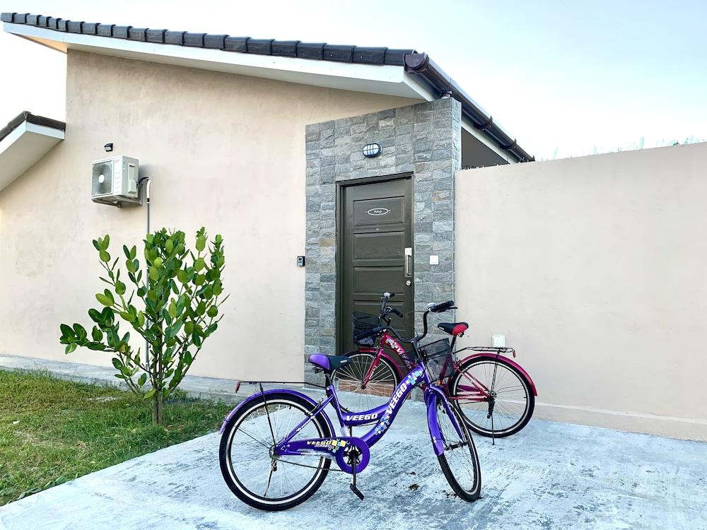 The Paddy Field Pool Villas - Bicycling
