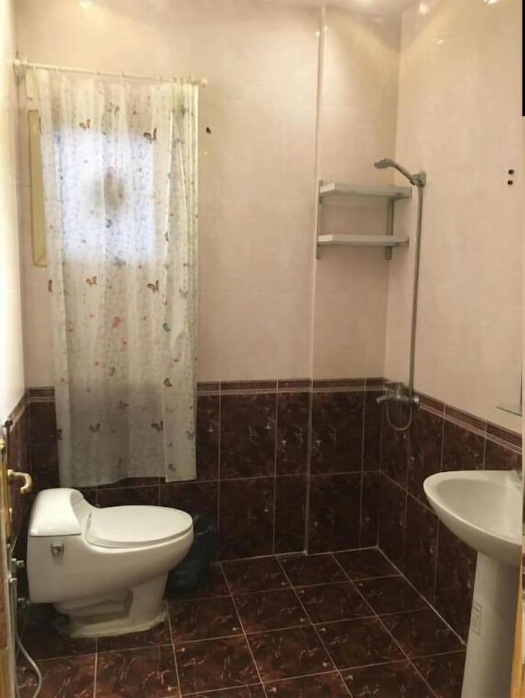 دجنه - Bathroom