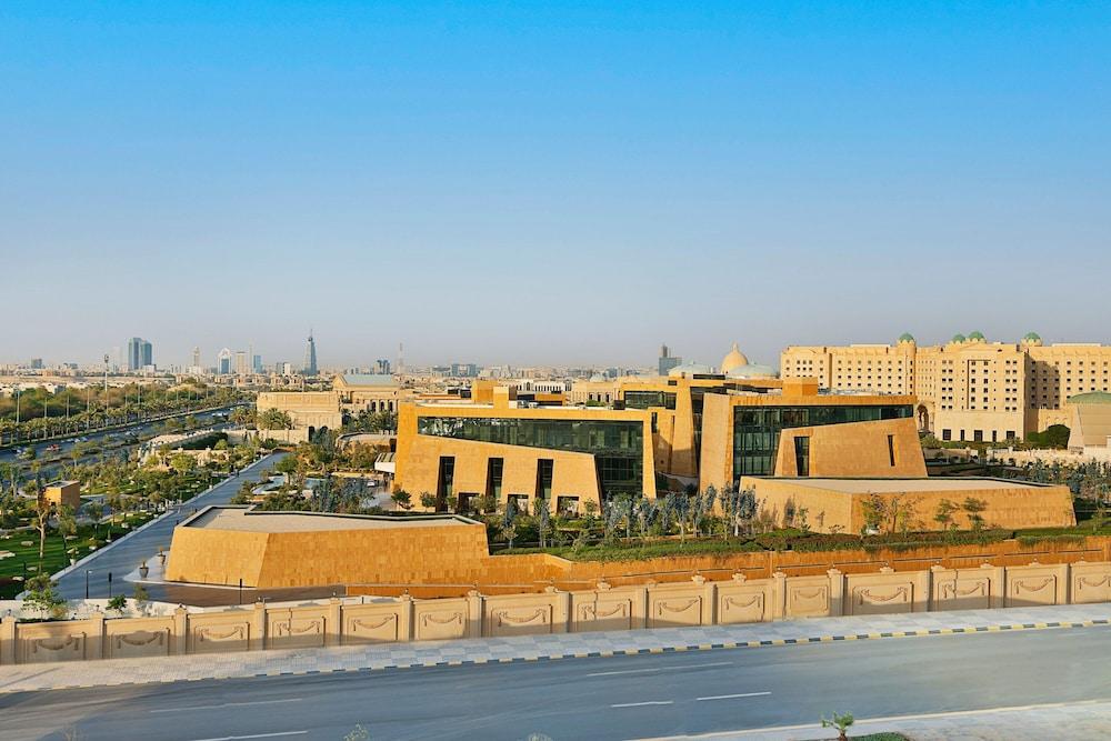 ذا سانت ريجيس الرياض - Exterior