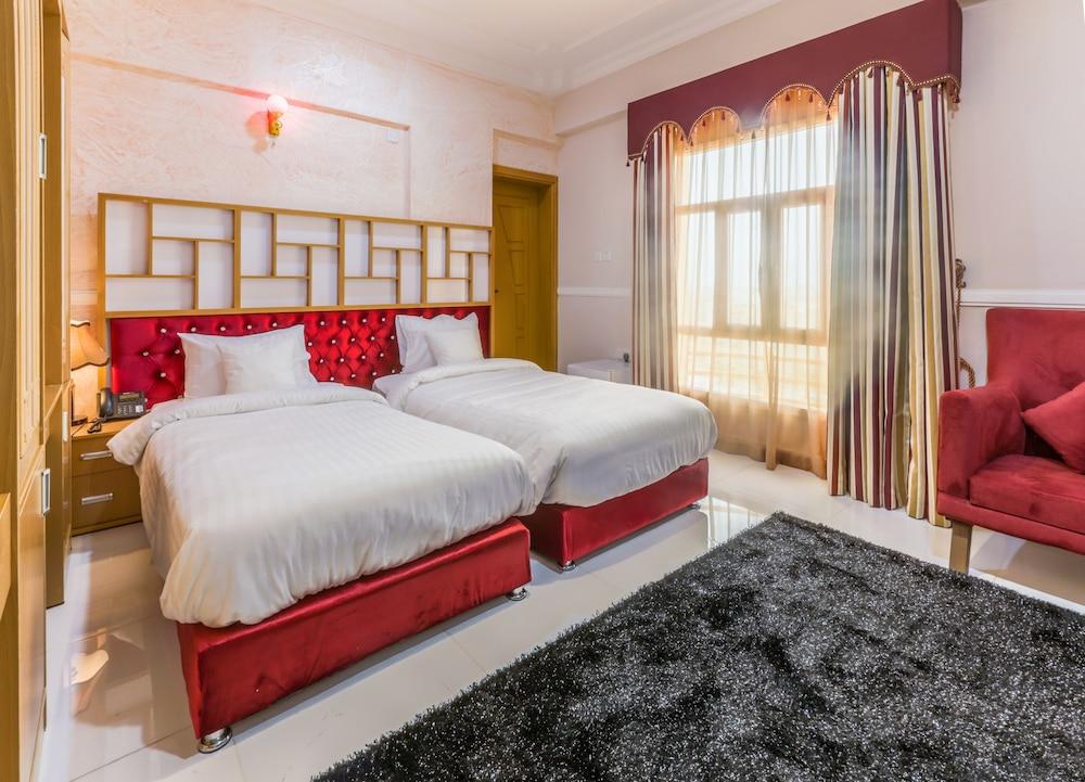 Al-Saif Grand Hotel - Room