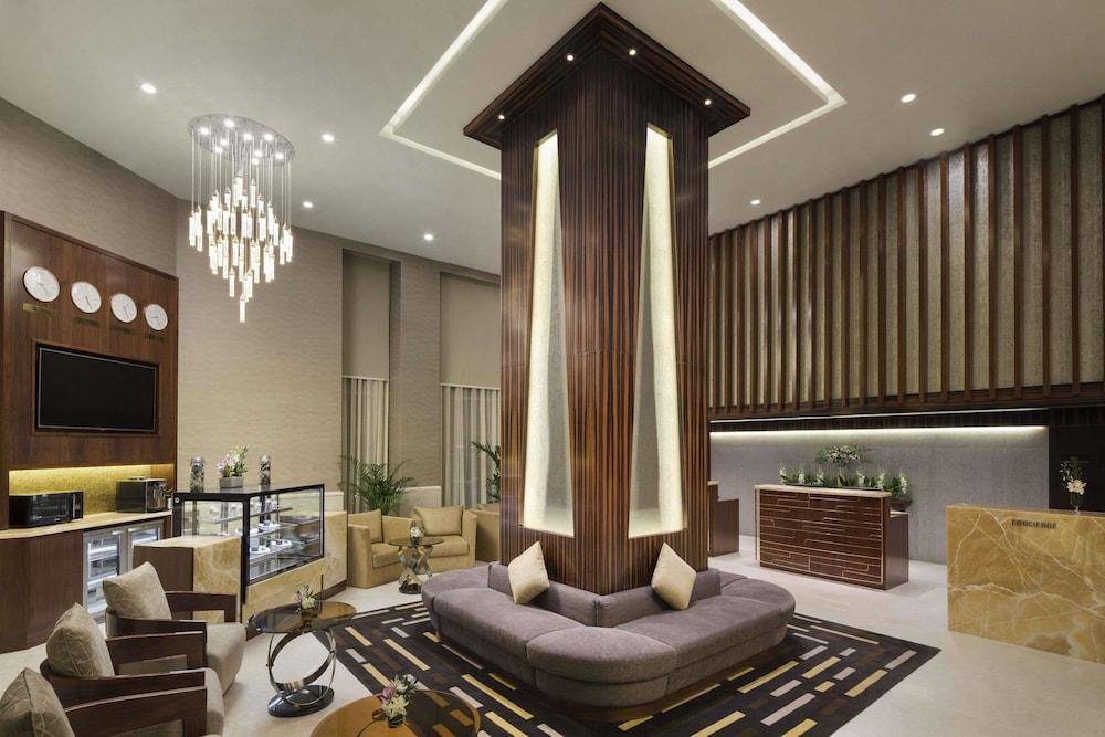 Hawthorn Suites by Wyndham Abu Dhabi City Centre - Lobby