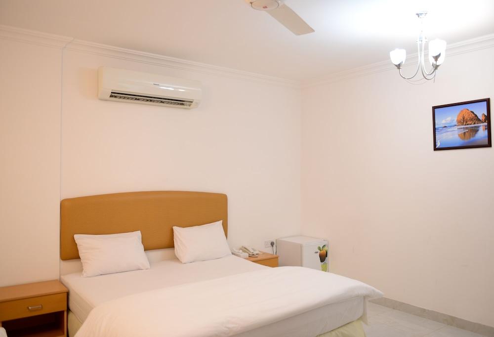 Oasis Hotel Apartments - Room